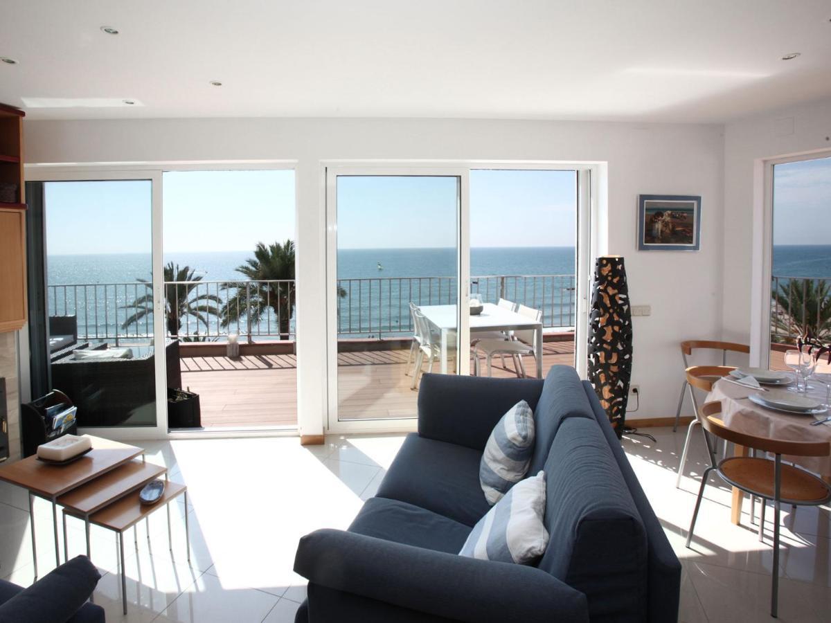 Sitges Views Apartment Exterior photo